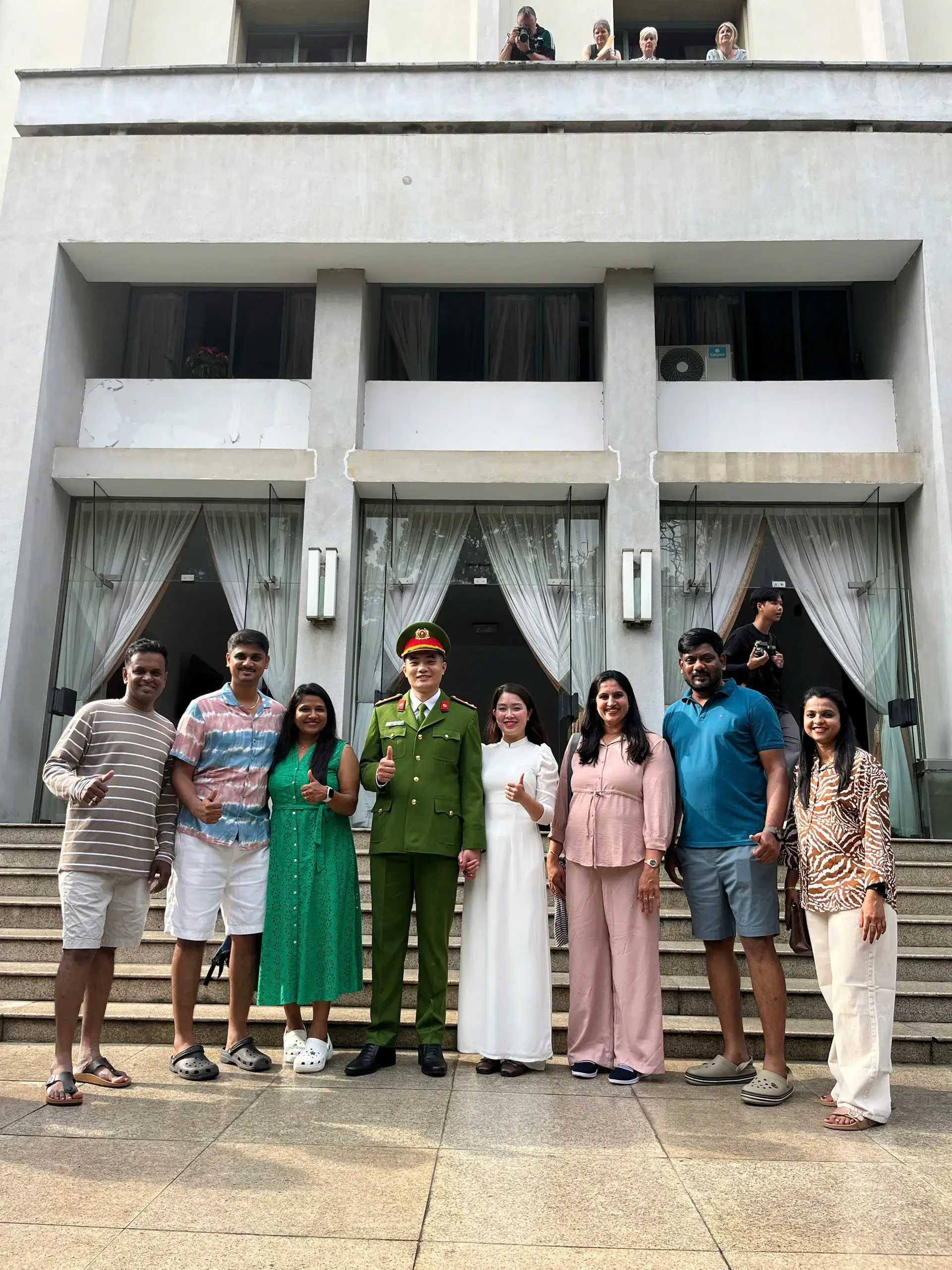 bookmaldivesholiday.com clients on Hulhumalé beach