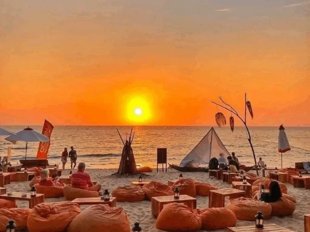 Golden sunset over the long sandbank of Dhigurah, South Ari Atoll Maldives